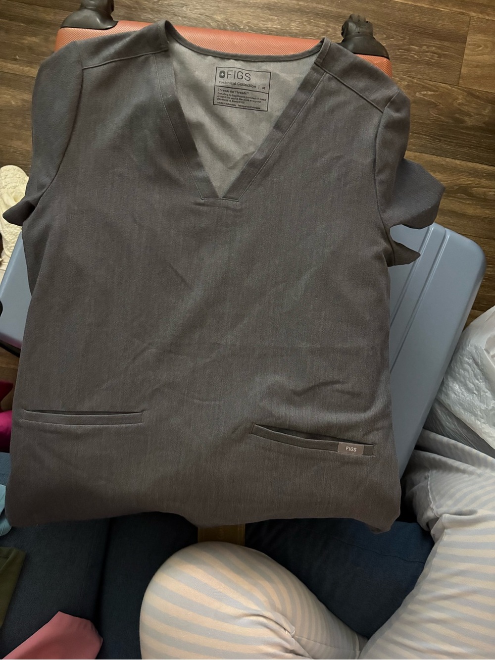 Figs V-Neck Scrub Top in Charcoal